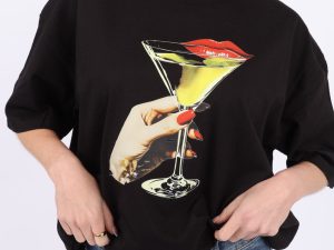 220GSM Oversize T-Shirt in Martini Kiss Print