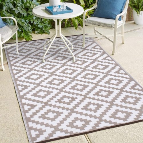 Green Decore Nirvana Lightweight Indoor & Outdoor Reversible Plastic Rug - Image 4